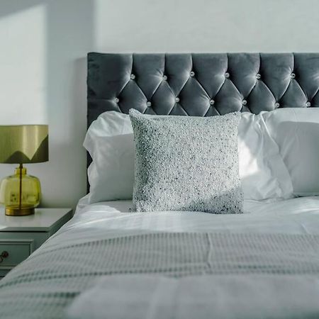 Stunning 2-Bed Premium Apartment - Free Wi-Fi Preston  Eksteriør billede