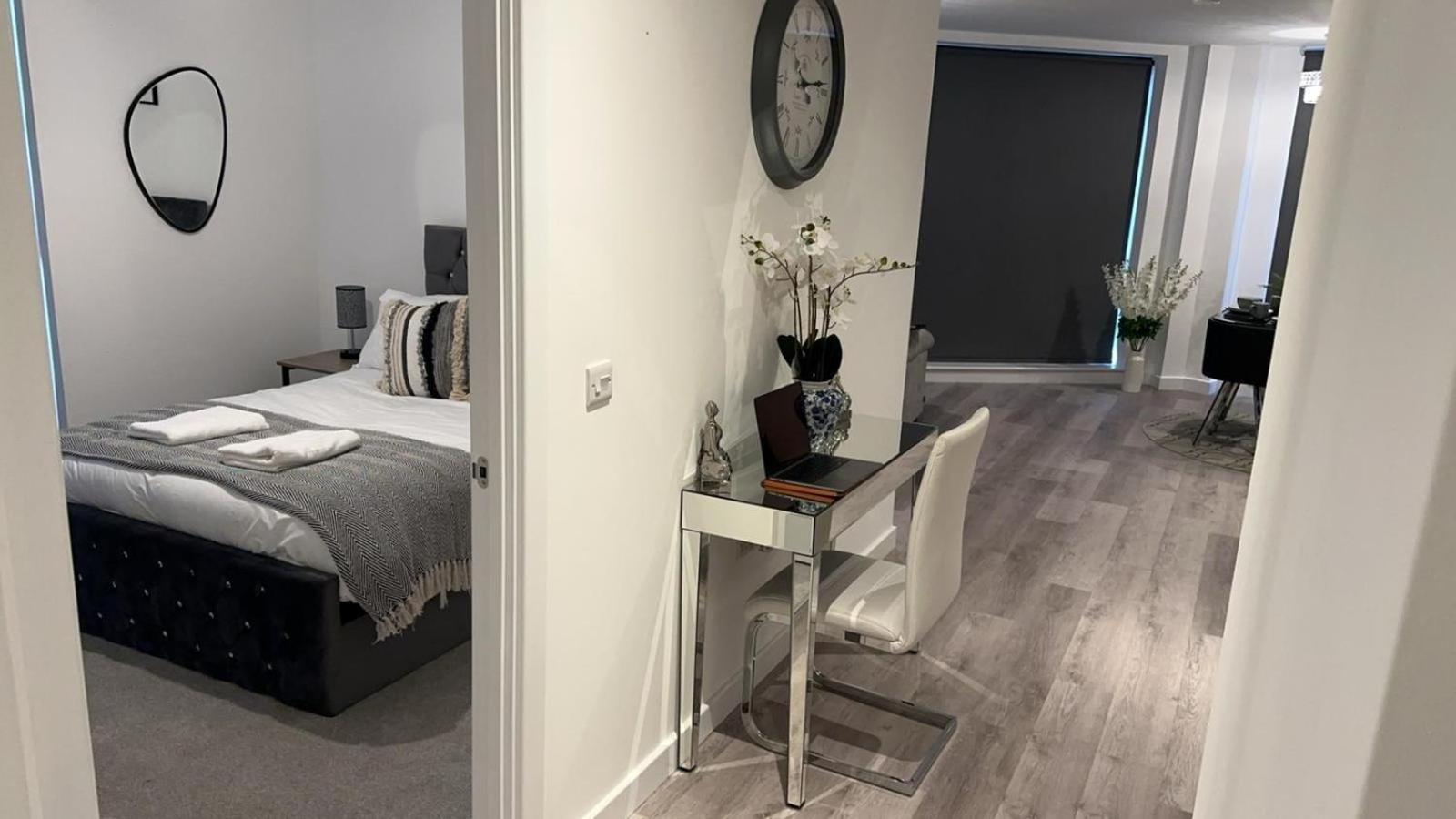Stunning 2-Bed Premium Apartment - Free Wi-Fi Preston  Eksteriør billede