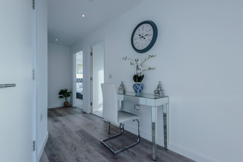 Stunning 2-Bed Premium Apartment - Free Wi-Fi Preston  Eksteriør billede