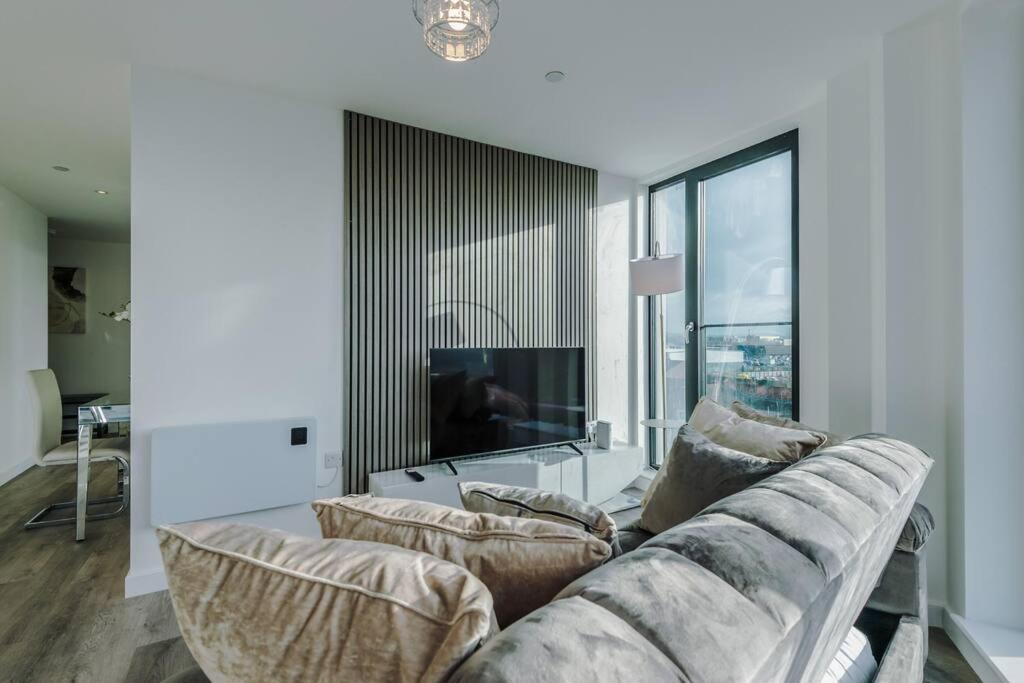 Stunning 2-Bed Premium Apartment - Free Wi-Fi Preston  Eksteriør billede